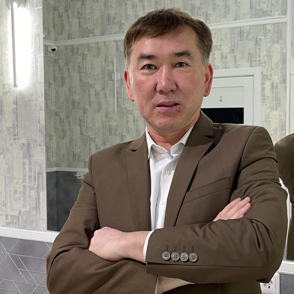 Каирбек Арыстанбеков фотосуреті