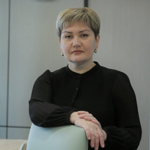 Дина Акрачкова фотосуреті