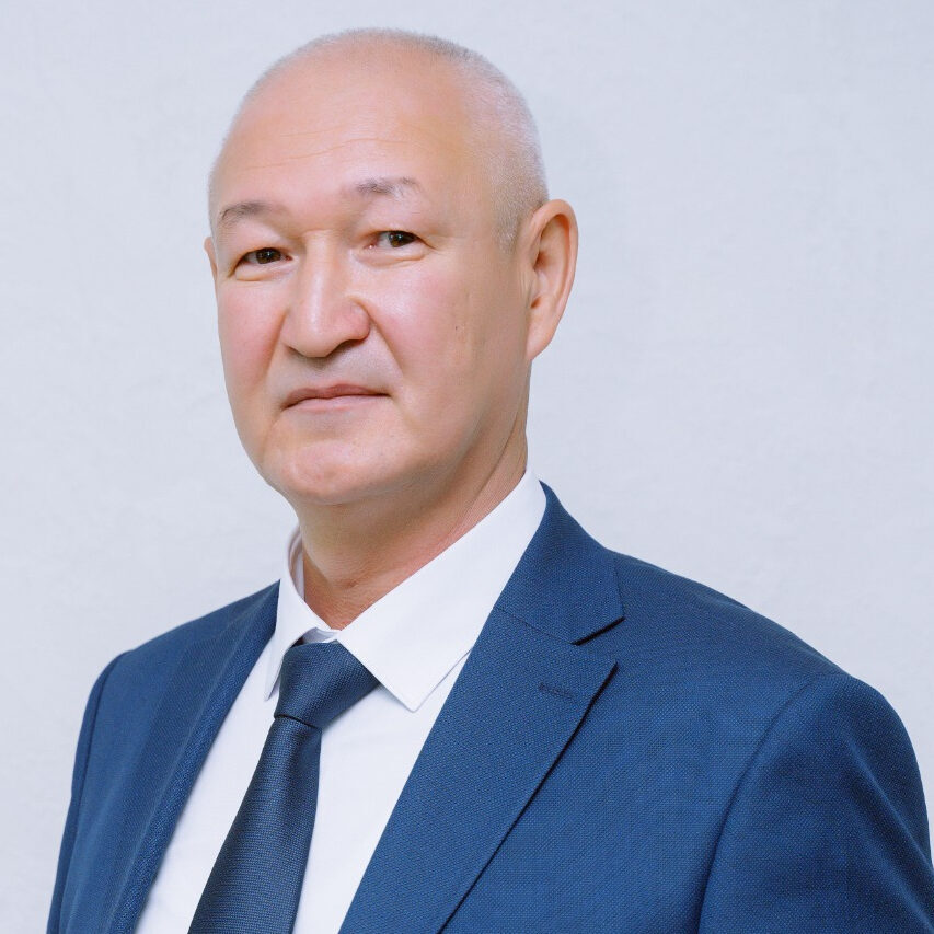 Муратбек Сайынов фотосуреті